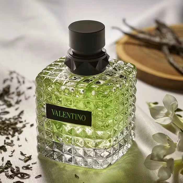 Valentino Born in Roma Donna Green Stravaganza Eau de Parfum Spray 30ml